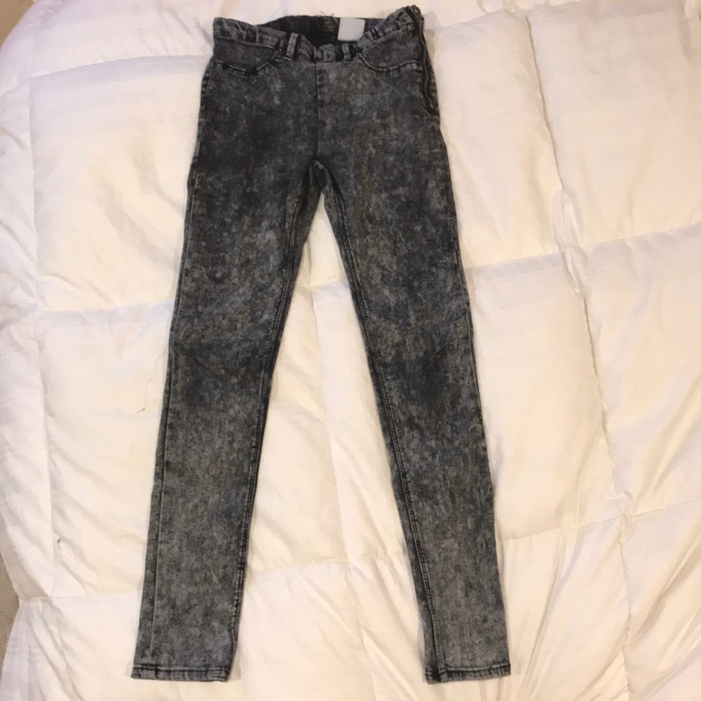 Black stone wash jeans